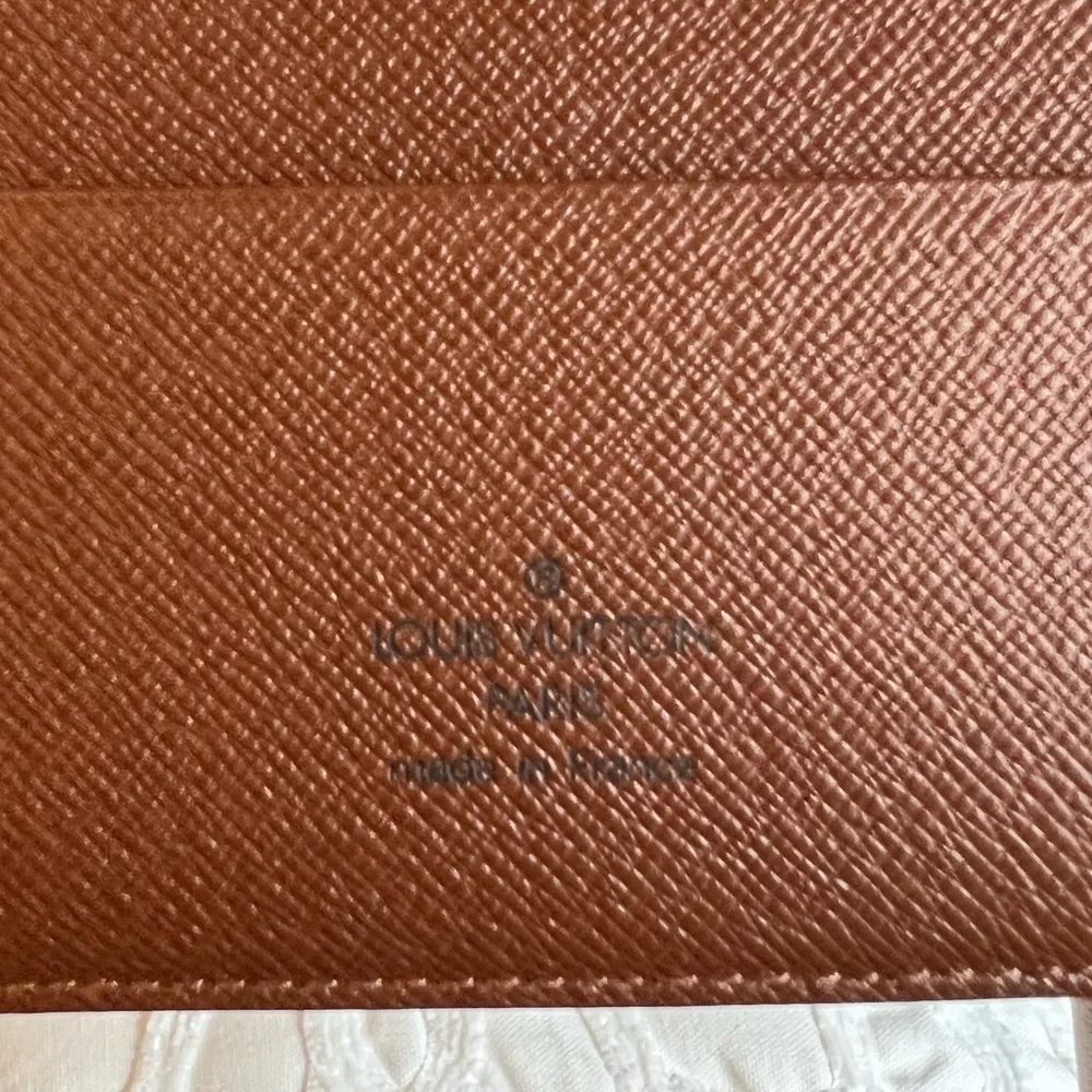 ❌SOLD!❌ Authentic Louis Vuitton Brown Monogram Large (GM) Agenda Cover - Picture 13 of 16